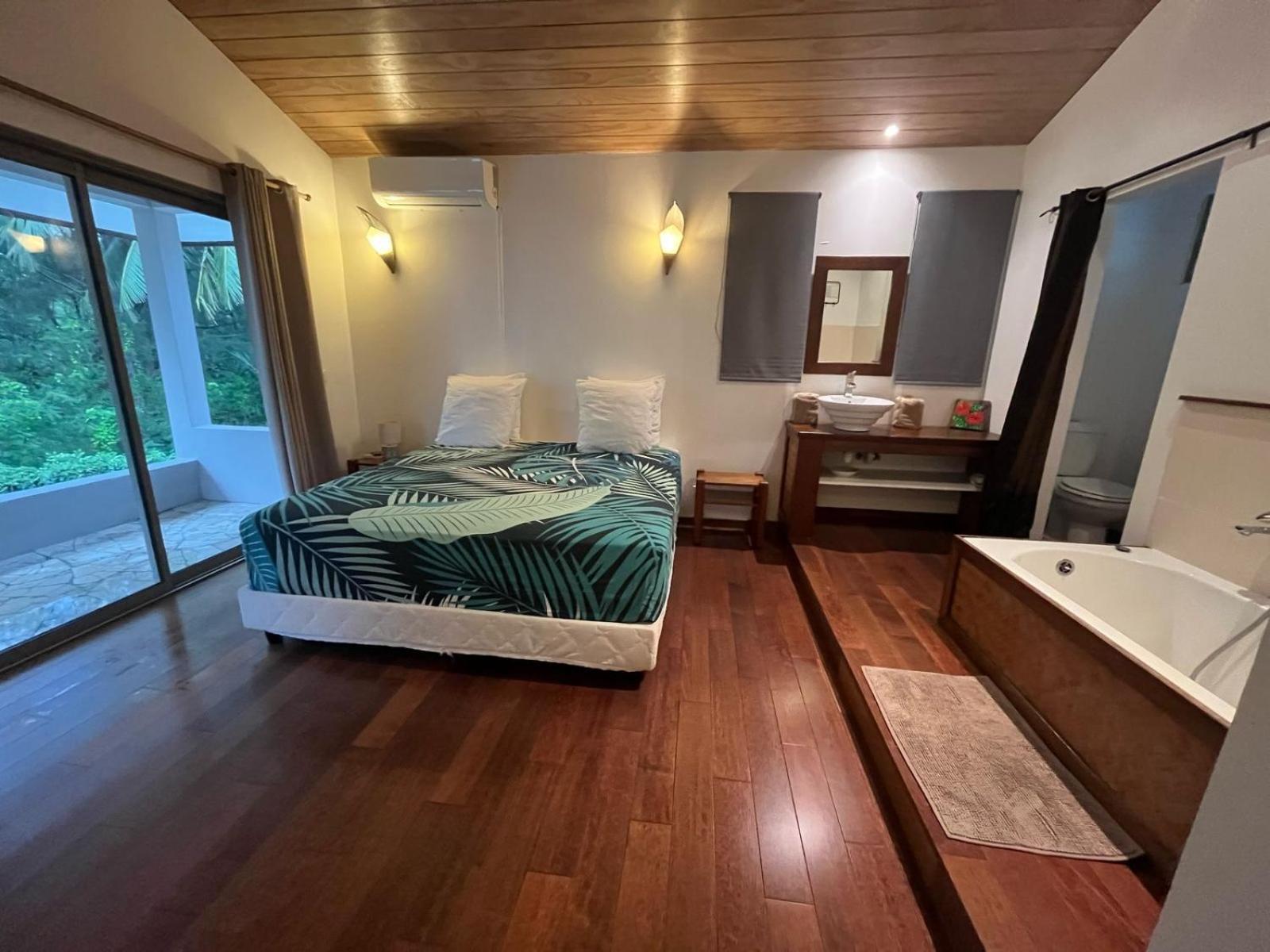 Moorea Temae Villa Walking Dist Beach And Golf Exterior photo